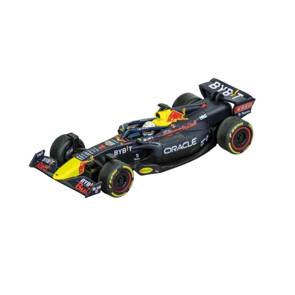 auto-max-verstappen-rb-nr1-143-pull-back